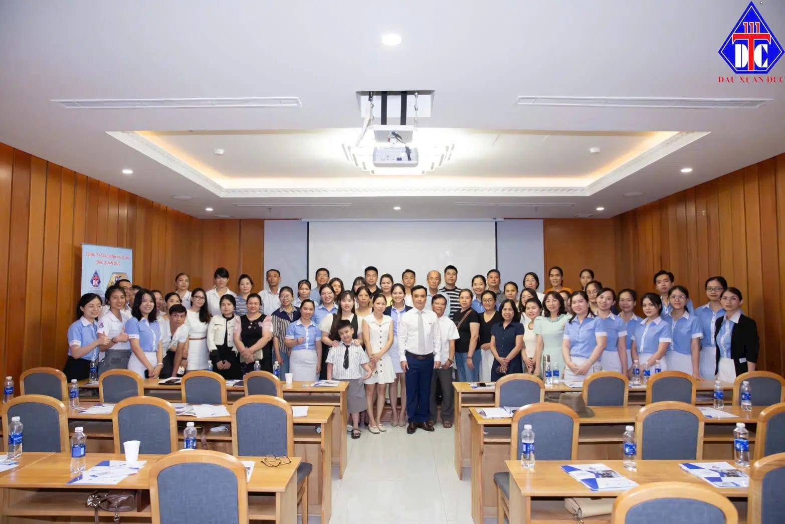 GẦN 150 DOANH NGHIỆP CÙNG THAM GIA CHƯƠNG TRÌNH CẬP NHẬT CHÍNH SÁCH THUẾ MỚI